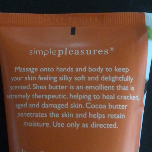 Simple Pleasures Coconut Mango Hand & Body Cream - Picture 4 of 4
